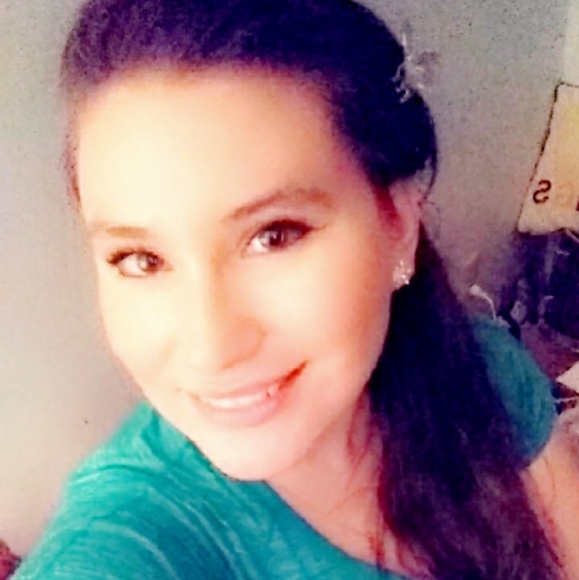 Meet your Posher, Brenda - Picture 15 of 16